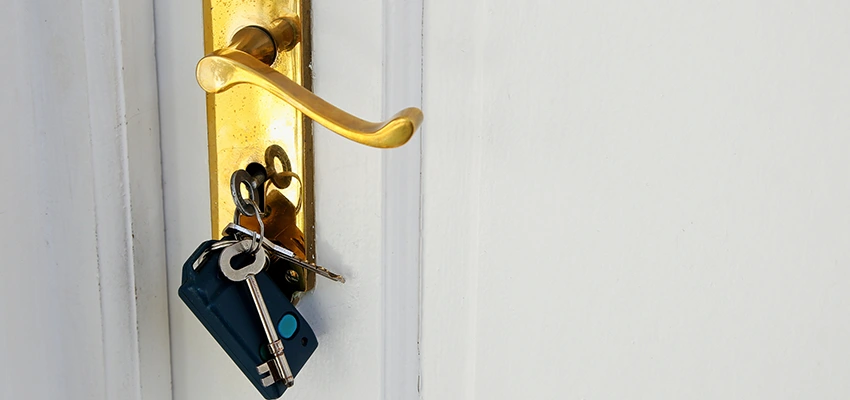 Broken Door Key Extraction in Carmichael, CA
